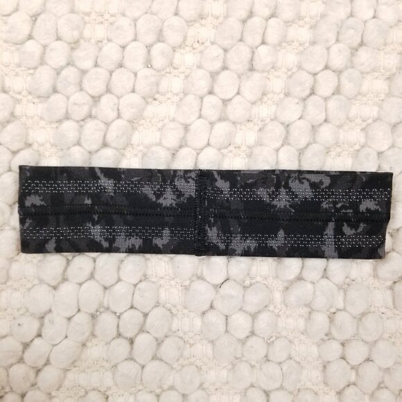 Lululemon Fly Away Tamer Headband Beautiful Baroque Black - Picture 7 of 8